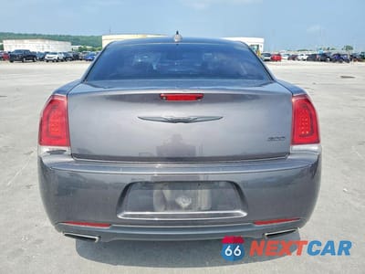 Zdjęcie 6 z 12 samochodu: 2021 CHRYSLER 300 TOURING VIN:2C3CCAAG5MH601318 - miniatura