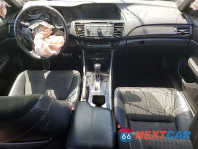 Zdjęcie 8 z 12 samochodu: 2017 HONDA ACCORD SPORT VIN:1HGCR2F56HA269306 - miniatura