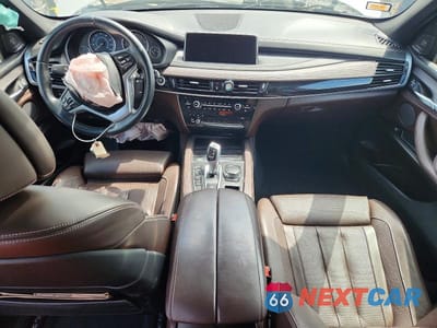 Zdjęcie 8 z 13 samochodu: 2017 BMW X5 XDRIVE50I VIN:5UXKR6C50H0J84715 - miniatura