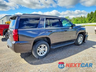 Trzecie zdjęcie samochodu z tyłu: 2017 CHEVROLET TAHOE K1500 LT VIN:1GNSKBKCXHR242864 - miniatura