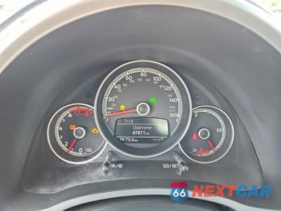 Zdjęcie 9 z 12 samochodu: 2018 VOLKSWAGEN BEETLE S VIN:3VW5DAAT8JM502890 - miniatura