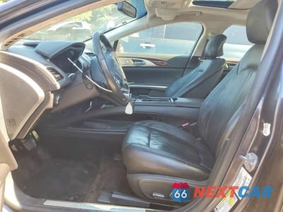 Zdjęcie 7 z 13 samochodu: 2014 LINCOLN MKZ VIN:3LN6L2GK7ER829770 - miniatura