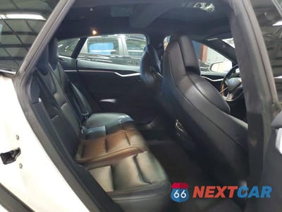 Zdjęcie 10 z 12 samochodu: 2018 TESLA MODEL S VIN:5YJSA1E25JF244333 - miniatura