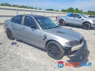 Czwarte zdjęcie samochodu z boku: 2005 BMW 325 I VIN:WBAEV334X5KW18362 - miniatura