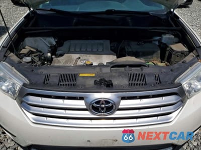 Zdjęcie 12 z 13 samochodu: 2012 TOYOTA HIGHLANDER SE VIN:5TDBK3EH4CS094923 - miniatura