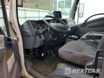 Zdjęcie 8 z 12 samochodu: 2011 ISUZU NQR - BOX TRUCK VIN:JALE5W164B7901443 - miniatura