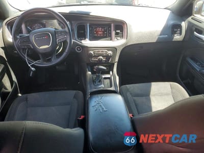 Zdjęcie 8 z 12 samochodu: 2017 DODGE CHARGER SE RWD VIN:2C3CDXBG1HH643487 - miniatura
