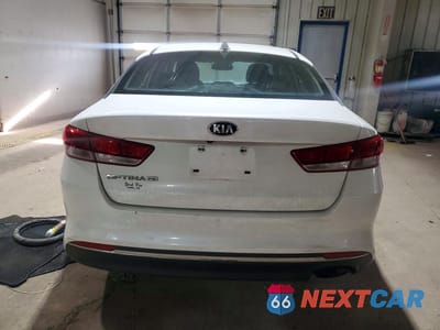Zdjęcie 6 z 12 samochodu: 2016 KIA OPTIMA LX VIN:KNAGT4L35G5070672 - miniatura