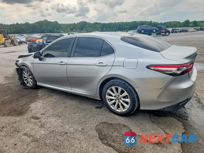 Drugie zdjęcie samochodu z przodu: 2019 TOYOTA CAMRY LE VIN:4T1B11HK7KU786548 - miniatura