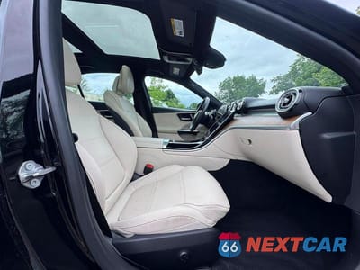 Piąte zdjęcie samochodu w środku: 2022 MERCEDES-BENZ C 300 VIN:W1KAF4GB4NR042438 - miniatura