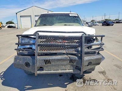 Piąte zdjęcie samochodu w środku: 2004 GMC SIERRA K2500 HEAVY DUTY VIN:1GTHK23174F103867 - miniatura
