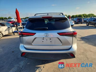 Zdjęcie 6 z 12 samochodu: 2022 TOYOTA HIGHLANDER L VIN:5TDCZRAH1NS550632 - miniatura