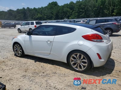 Drugie zdjęcie samochodu z przodu: 2015 HYUNDAI VELOSTER BASE VIN:KMHTC6AD7FU225134 - miniatura