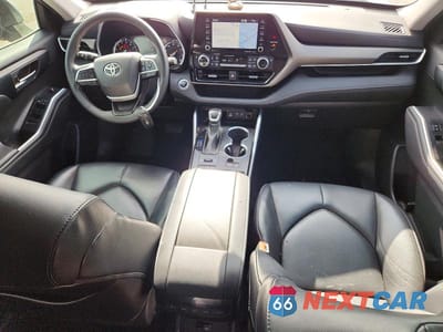 Zdjęcie 8 z 13 samochodu: 2022 TOYOTA HIGHLANDER XLE VIN:5TDHZRBH6NS203897 - miniatura