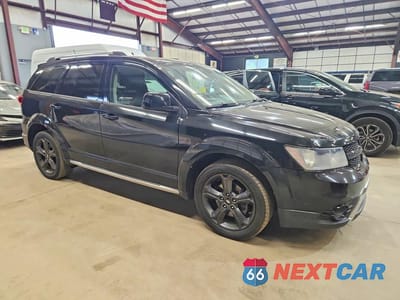 Czwarte zdjęcie samochodu z boku: 2019 DODGE JOURNEY CROSSROAD VIN:3C4PDCGG4KT716722 - miniatura