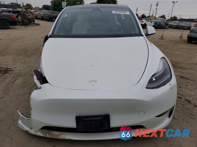 Piąte zdjęcie samochodu w środku: 2022 TESLA MODEL Y VIN:7SAYGDEF3NF560870 - miniatura