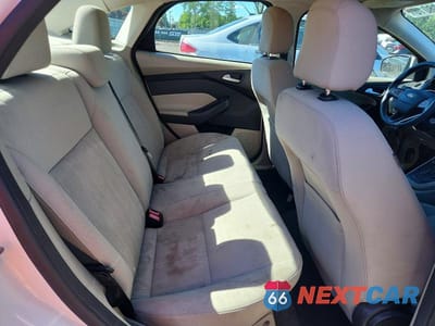 Zdjęcie 10 z 12 samochodu: 2015 FORD FOCUS SE VIN:1FADP3F2XFL263276 - miniatura