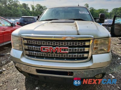 Piąte zdjęcie samochodu w środku: 2014 GMC SIERRA K2500 SLE VIN:1GT120EG0EF161862 - miniatura