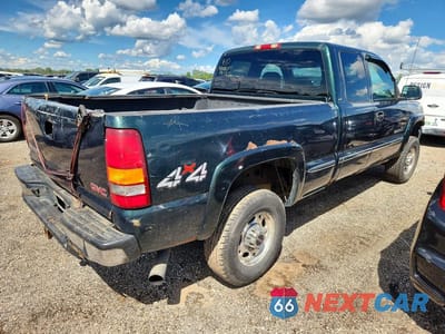 Trzecie zdjęcie samochodu z tyłu: 2002 GMC SIERRA K2500 HEAVY DUTY VIN:1GTHK29182E166633 - miniatura