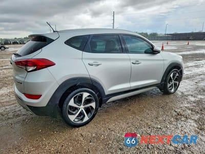 Trzecie zdjęcie samochodu z tyłu: 2017 HYUNDAI TUCSON SPORT VIN:KM8J33A2XHU521174 - miniatura