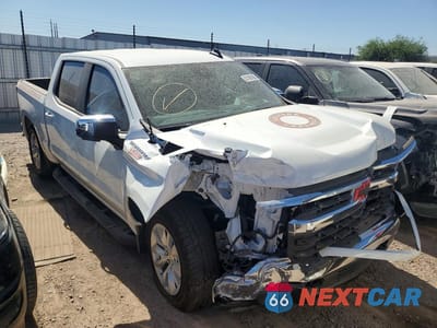 Czwarte zdjęcie samochodu z boku: 2026 CHEVROLET SILVERADO C1500 LT VIN:3GCPACEK1TG156927 - miniatura