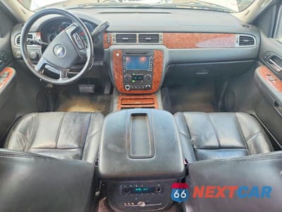 Zdjęcie 8 z 13 samochodu: 2008 CHEVROLET SUBURBAN K1500 LS VIN:1GNFK16318R225005 - miniatura