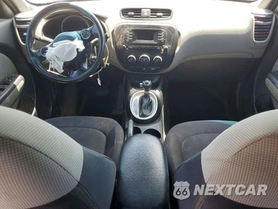 Zdjęcie 8 z 13 samochodu: 2015 KIA SOUL BASE VIN:KNDJN2A2XF7136640 - miniatura