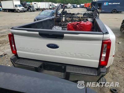 Zdjęcie 6 z 12 samochodu: 2024 FORD F350 SUPER DUTY VIN:1FT8W3DT9REC24410 - miniatura