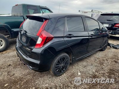 Trzecie zdjęcie samochodu z tyłu: 2019 HONDA FIT SPORT VIN:3HGGK5H60KM718146 - miniatura