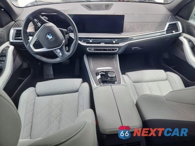 Zdjęcie 8 z 13 samochodu: 2024 BMW X5 XDRIVE40I VIN:5UX23EU05R9S98690 - miniatura