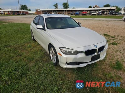 2012 BMW 328 I WBA3A5C53CF347108 - główne zdjęcie licytacji z USA - miniatura