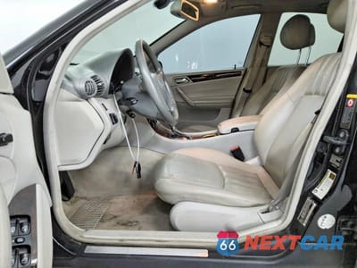Zdjęcie 7 z 12 samochodu: 2006 MERCEDES-BENZ C 280 4MATIC VIN:WDBRF92H66F765666 - miniatura