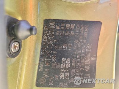 Zdjęcie 12 z 12 samochodu: 2010 KIA SOUL + VIN:KNDJT2A26A7115668 - miniatura