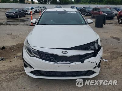 Piąte zdjęcie samochodu w środku: 2019 KIA OPTIMA LX VIN:5XXGT4L32KG340190 - miniatura