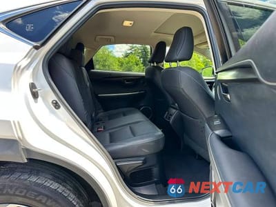 Zdjęcie 6 z 10 samochodu: 2019 LEXUS NX 300 BASE VIN:JTJBARBZ4K2179699 - miniatura