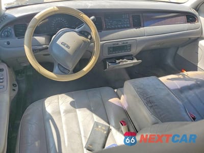 Zdjęcie 8 z 12 samochodu: 1998 LINCOLN TOWN CAR EXECUTIVE VIN:1LNFM81W5WY663487 - miniatura