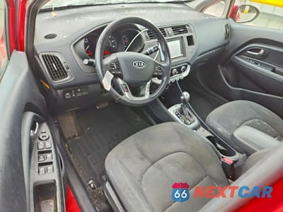 Zdjęcie 8 z 12 samochodu: 2013 KIA RIO EX VIN:KNADN4A35D6102669 - miniatura
