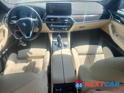 Zdjęcie 8 z 12 samochodu: 2023 BMW 530 XI VIN:WBA13BJ05PWY02599 - miniatura