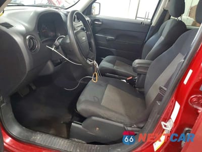 Zdjęcie 7 z 14 samochodu: 2010 JEEP PATRIOT SPORT VIN:1J4NF1GB0AD622944 - miniatura