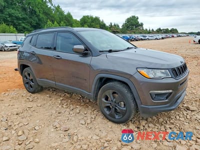 Czwarte zdjęcie samochodu z boku: 2021 JEEP COMPASS LATITUDE VIN:3C4NJDBB6MT530829 - miniatura