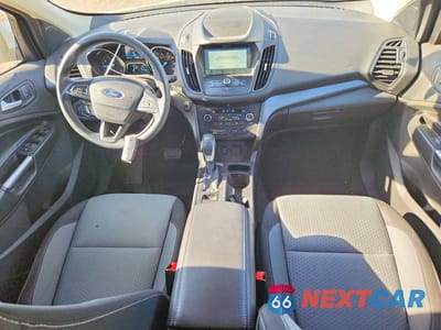 Zdjęcie 8 z 13 samochodu: 2019 FORD ESCAPE SE VIN:1FMCU9GD0KUA33439 - miniatura