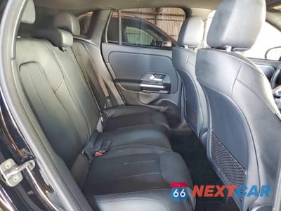 Zdjęcie 11 z 13 samochodu: 2025 MERCEDES-BENZ GLA 250 VIN:W1N4N4GB6SJ731331 - miniatura
