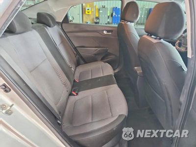 Zdjęcie 10 z 13 samochodu: 2018 HYUNDAI ACCENT LIMITED VIN:3KPC34A34JE030700 - miniatura
