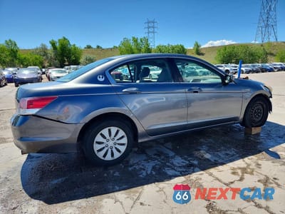 Trzecie zdjęcie samochodu z tyłu: 2008 HONDA ACCORD LX VIN:JHMCP26388C043872 - miniatura