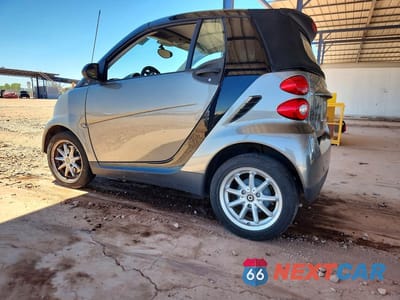 Drugie zdjęcie samochodu z przodu: 2010 SMART FORTWO PASSION VIN:WMEEK3BA1AK344810 - miniatura