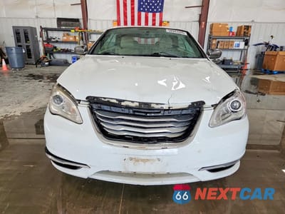 Piąte zdjęcie samochodu w środku: 2012 CHRYSLER 200 LIMITED VIN:1C3BCBFG5CN284902 - miniatura