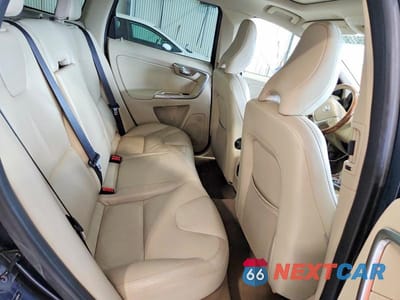 Zdjęcie 10 z 12 samochodu: 2012 VOLVO XC60 T6 VIN:YV4902DZ9C2269535 - miniatura