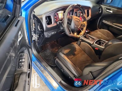 Zdjęcie 8 z 12 samochodu: 2023 DODGE CHARGER SCAT PACK VIN:2C3CDXGJ7PH686749 - miniatura