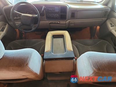 Zdjęcie 8 z 13 samochodu: 2002 GMC YUKON VIN:1GKEC13T22R132849 - miniatura