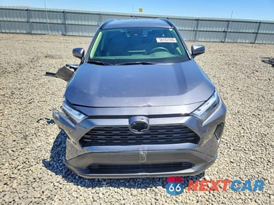 Piąte zdjęcie samochodu w środku: 2023 TOYOTA RAV4 HYBRID XLE VIN:JTMRWRFVXPD206684 - miniatura